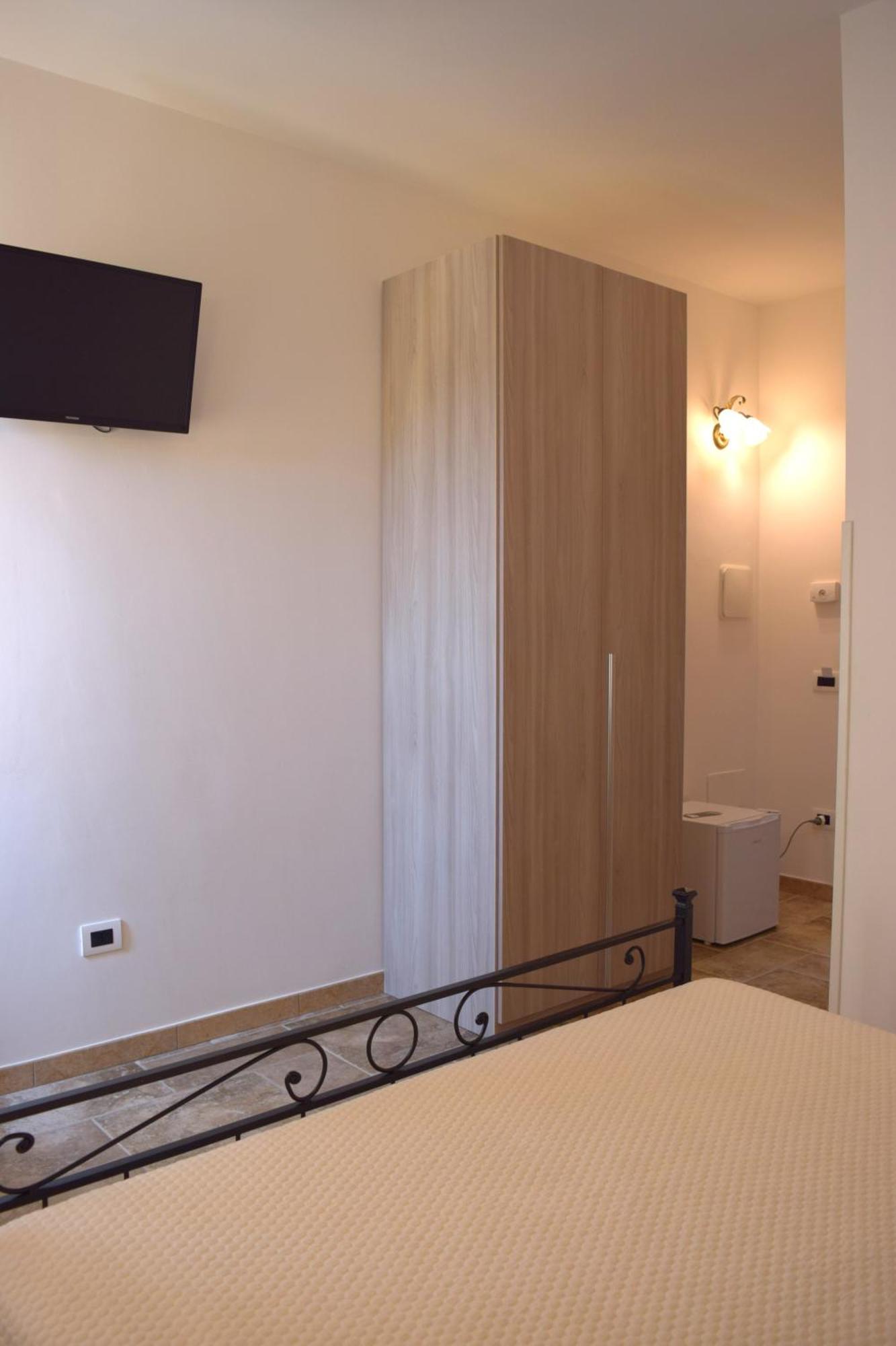 Bed and Breakfast Le Mimose Pulsano Esterno foto